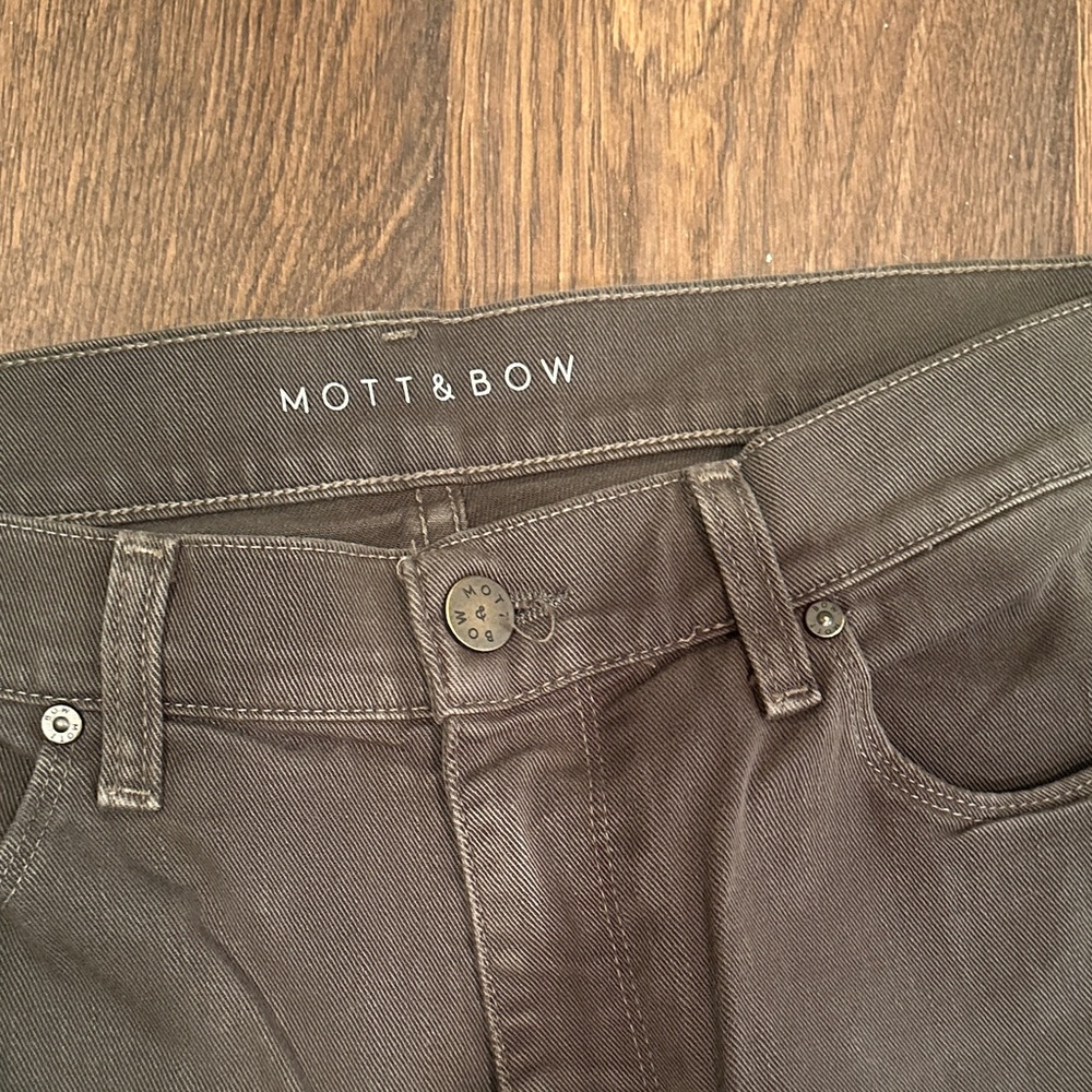 Mott & Bow 32 x 32 Mercer Straight Green Jeans